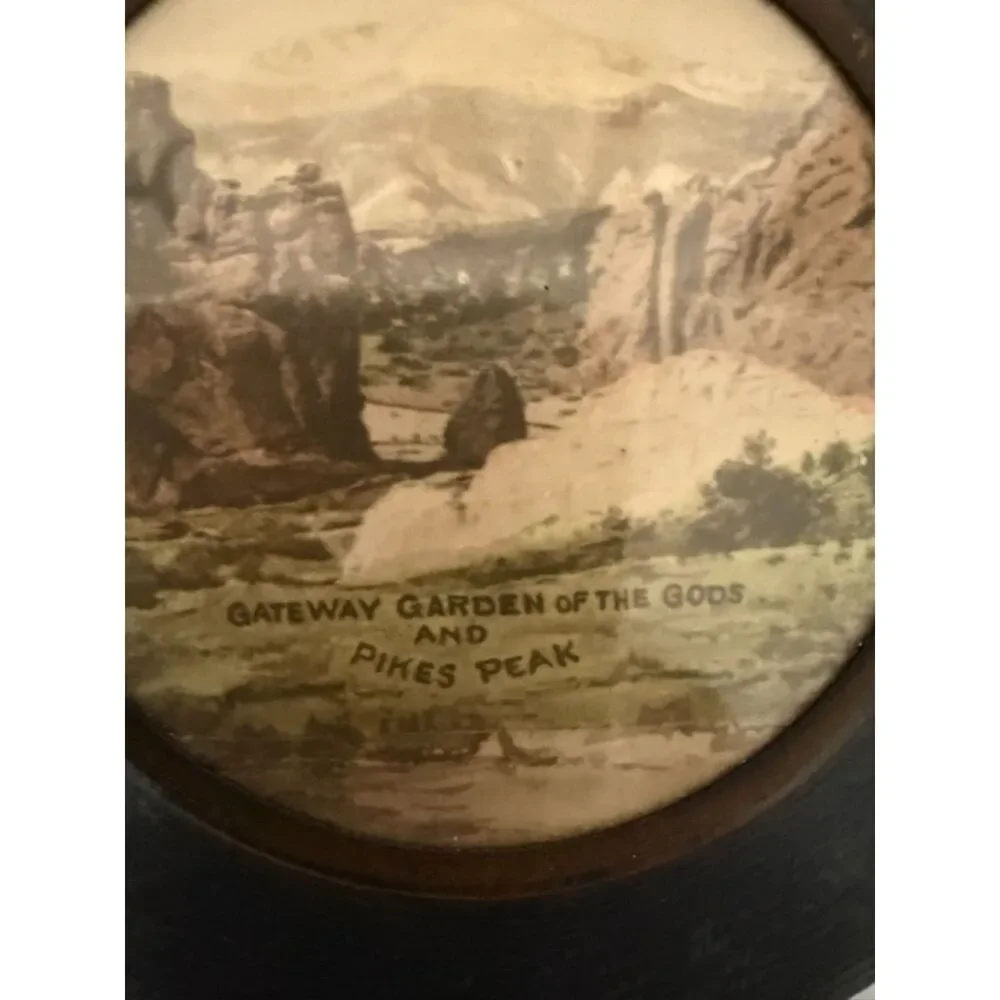 Vintage Souvenir tin with 